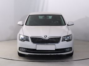 Škoda Superb - 2015