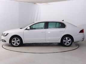Škoda Superb - 2015
