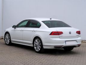 Volkswagen Passat - 2015