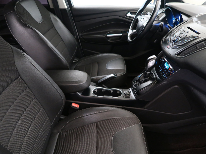 Ford Kuga, 2014