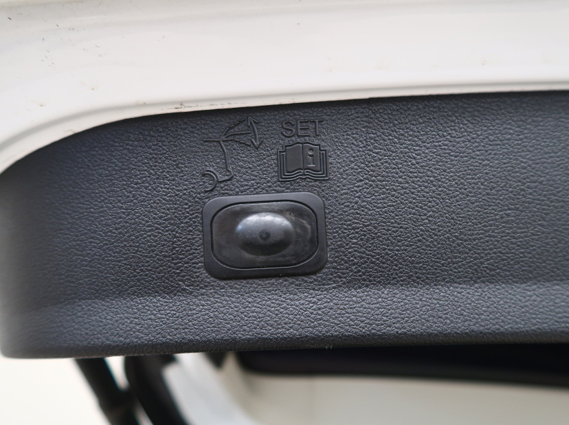 Ford Kuga, 2014
