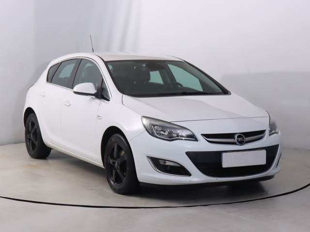 Opel Astra 2013