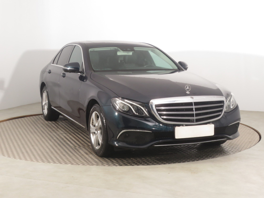 Mercedes-Benz E