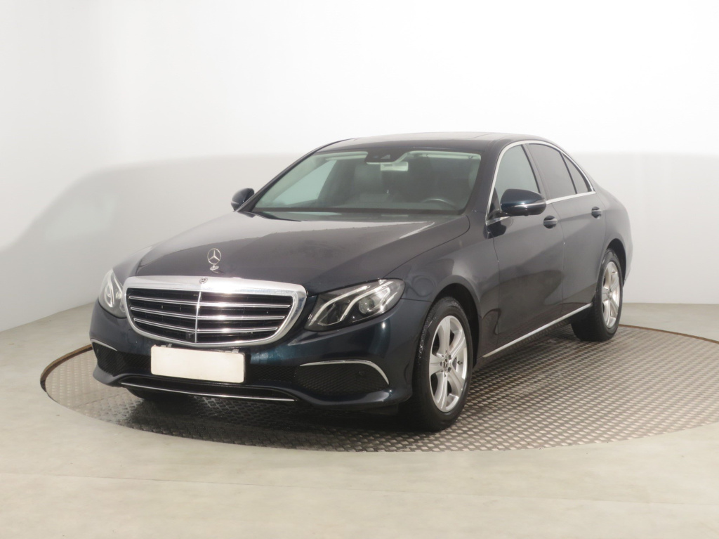 Mercedes-Benz E