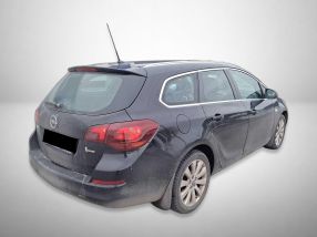 Opel Astra - 2012