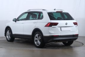 Volkswagen Tiguan - 2019