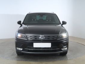 Volkswagen Tiguan - 2016