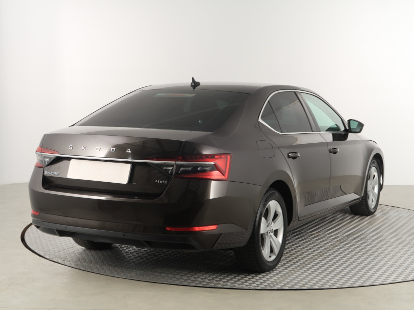 Škoda Superb, 2020