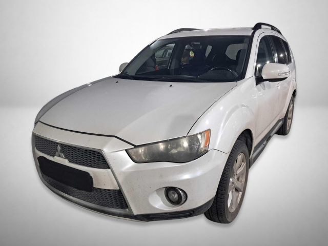 Mitsubishi Outlander 2011