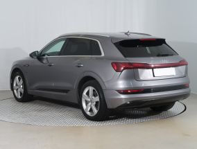 Audi e-tron - 2019