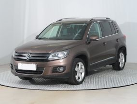 Volkswagen Tiguan - 2012