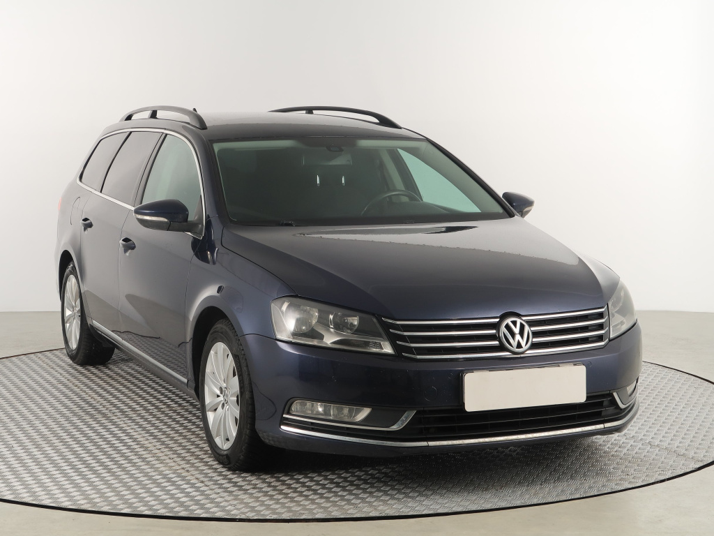 Volkswagen Passat, 2012