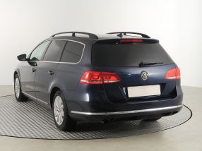 Volkswagen Passat - 2012