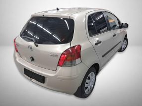 Toyota Yaris - 2009