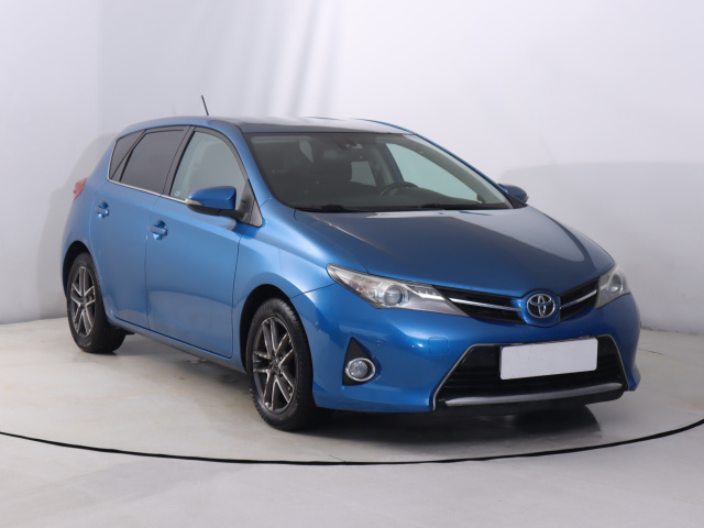 Toyota Auris 2014
