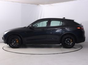 Alfa Romeo Stelvio - 2020