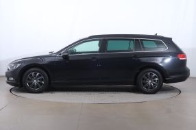 Volkswagen Passat - 2016