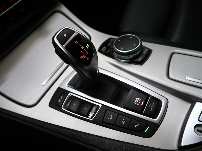 BMW 5, 2015