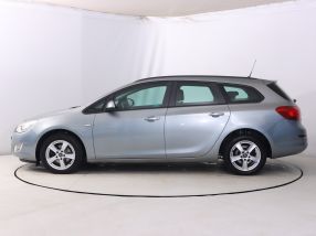 Opel Astra - 2012