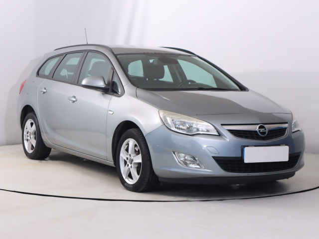Opel Astra 2012