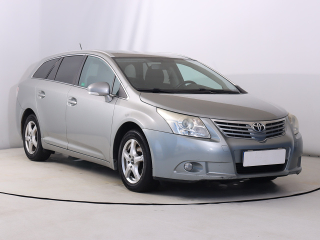 Toyota Avensis 2010