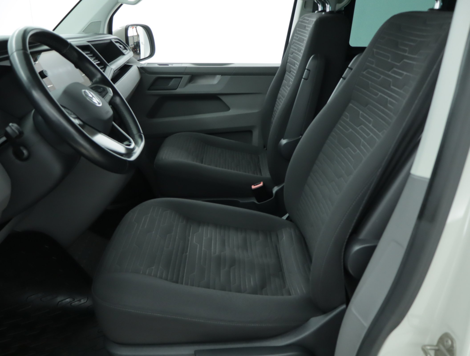 Volkswagen Caravelle - 2023