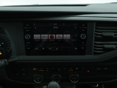 Volkswagen Caravelle - 2023