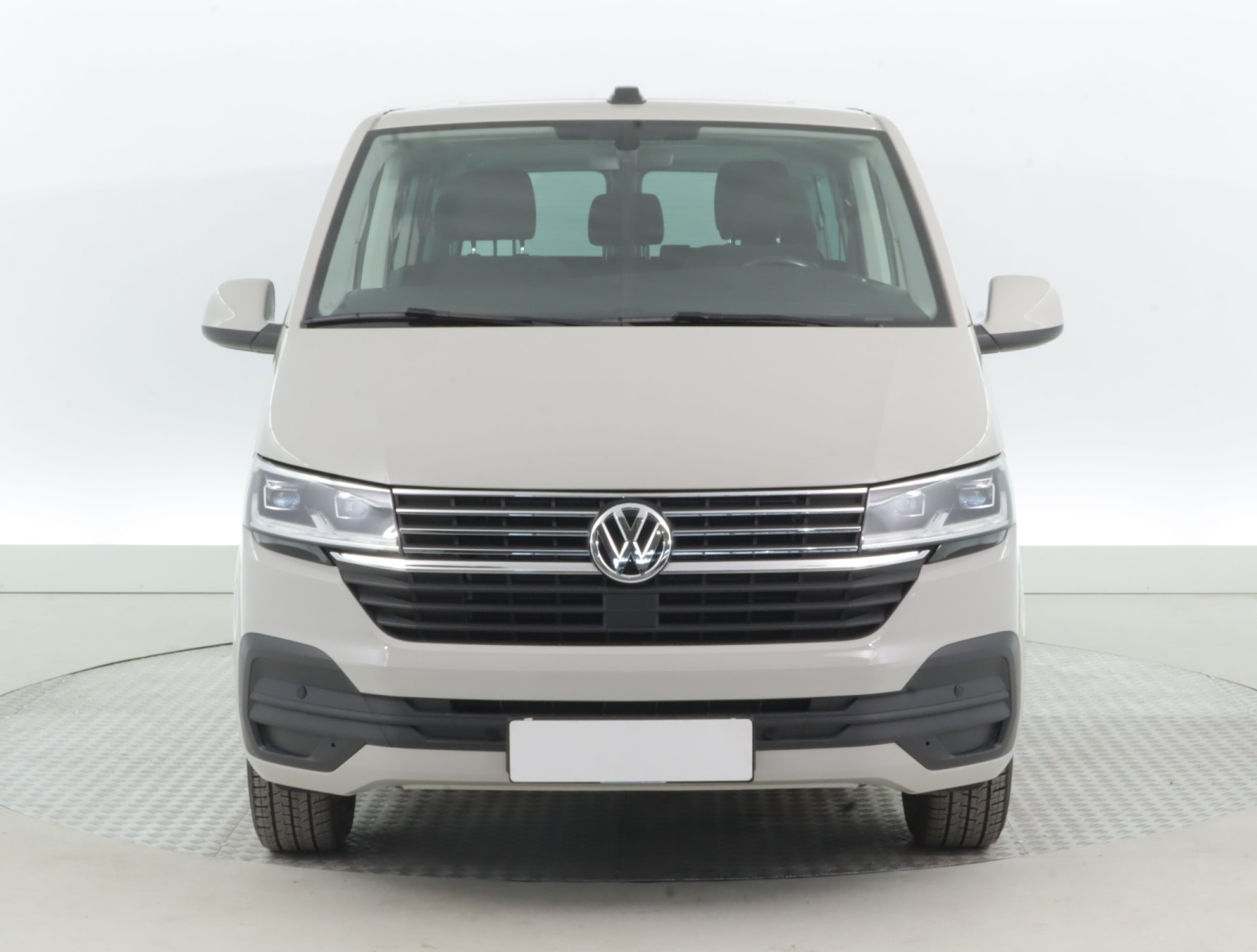 Volkswagen Caravelle - 2023