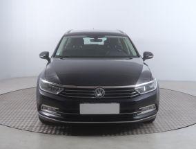Volkswagen Passat - 2015