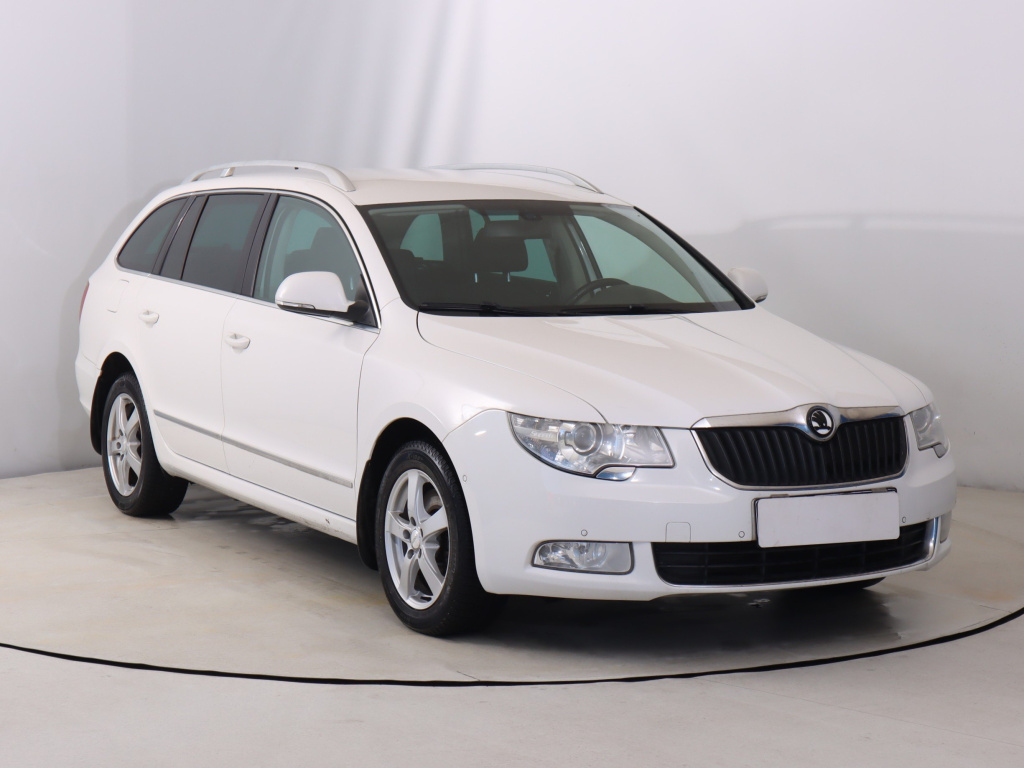 Škoda Superb, 2010