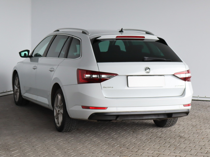 Škoda Superb, 2016