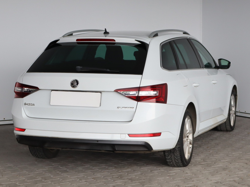 Škoda Superb, 2016