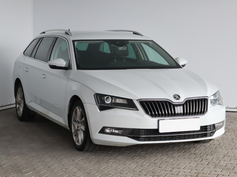 Škoda Superb, 2016