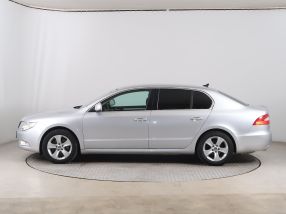 Škoda Superb - 2012