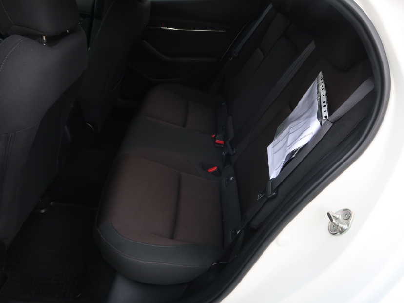 Mazda 3, 2021