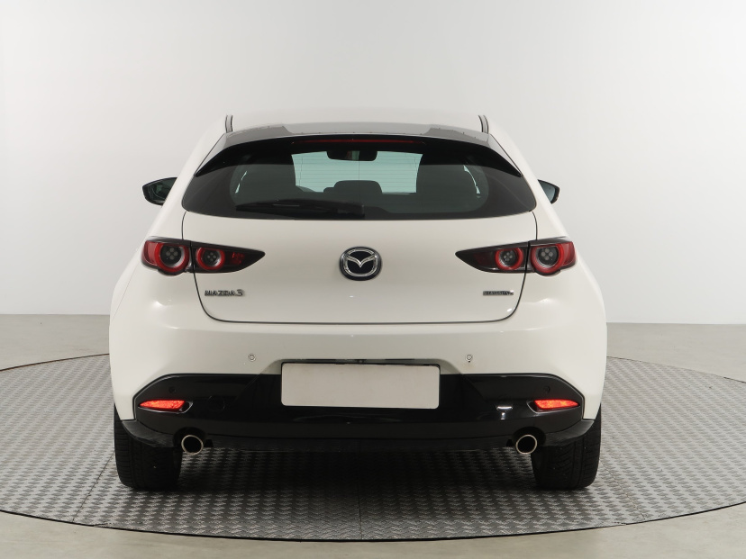 Mazda 3, 2021