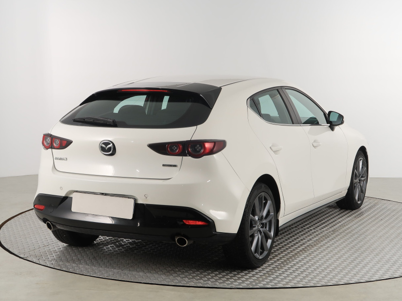 Mazda 3, 2021