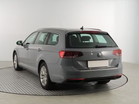 Volkswagen Passat - 2023
