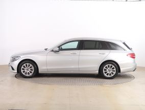 Mercedes-Benz C - 2020