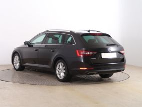 Škoda Superb - 2016