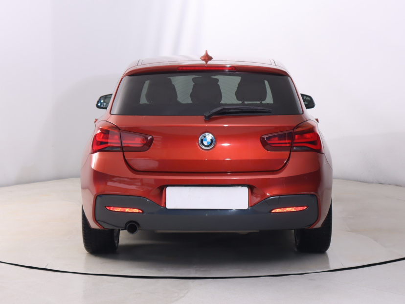 BMW 1, 2018