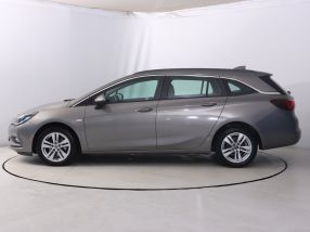 Opel Astra - 2017