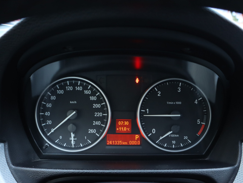 BMW 3, 2012