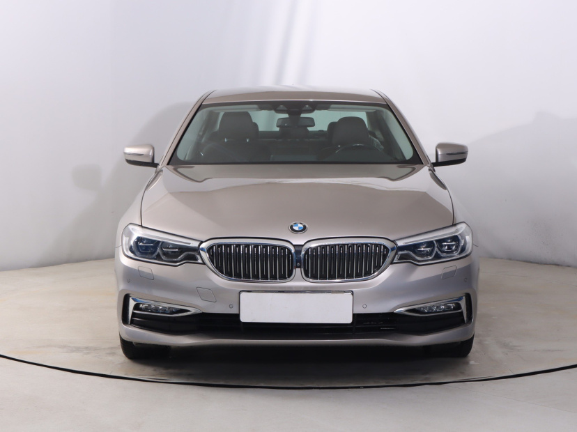 BMW 5, 2018
