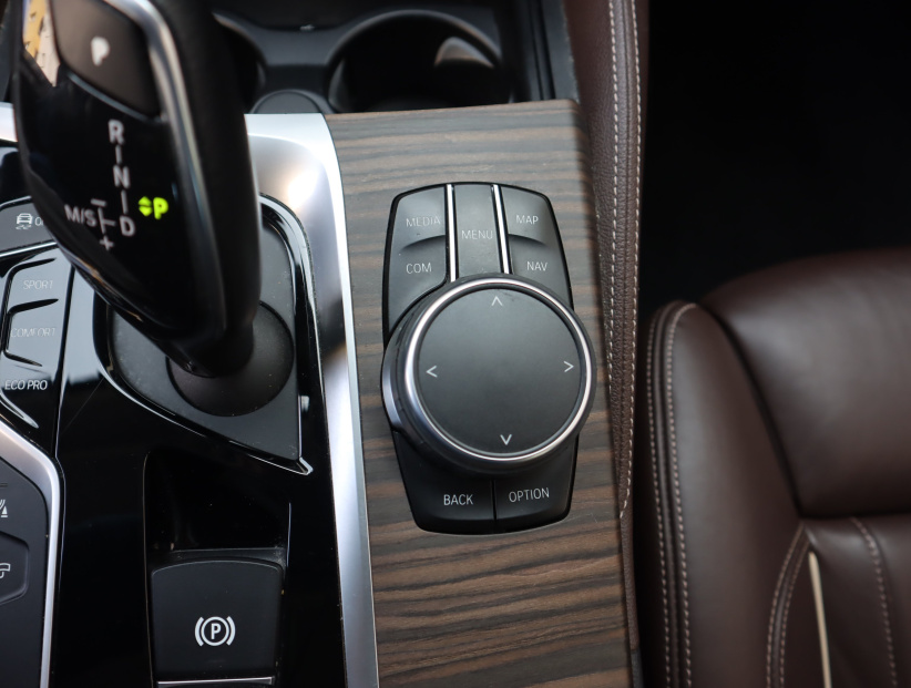 BMW 5, 2018