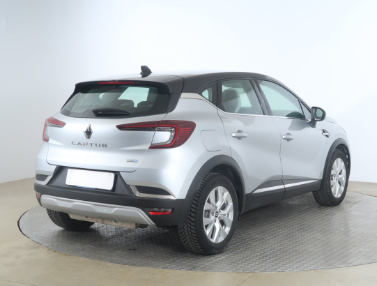 Renault Captur E-Tech Plug-in