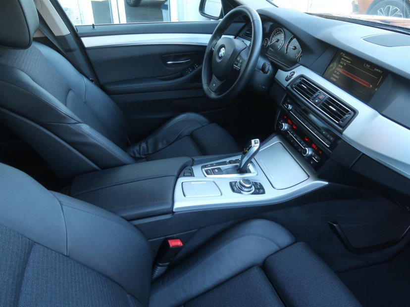 BMW 5, 2012
