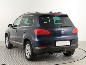 Volkswagen Tiguan - 2013