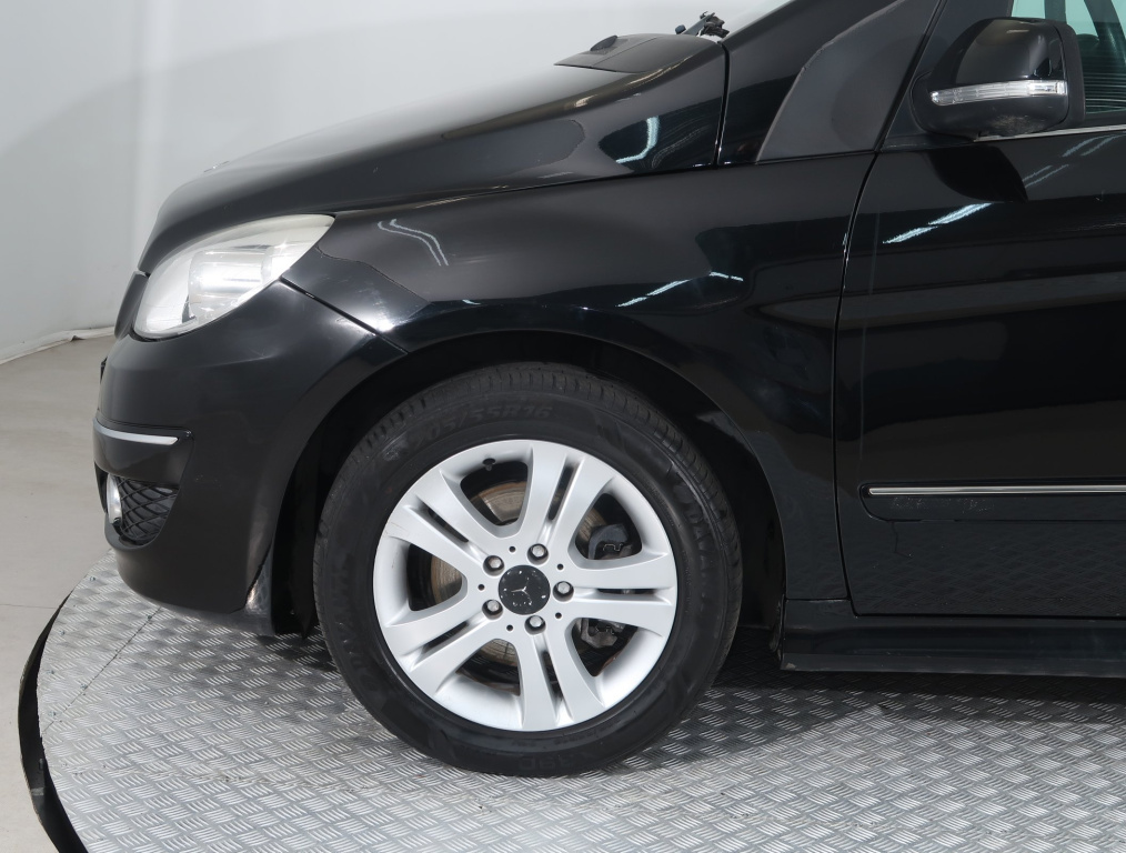 Mercedes-Benz B