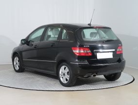 Mercedes-Benz B - 2011